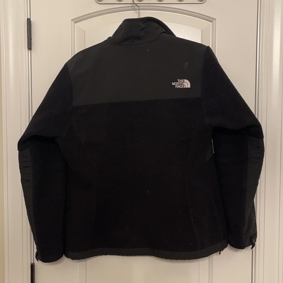 North face fleece jacket - Picture 3 of 3